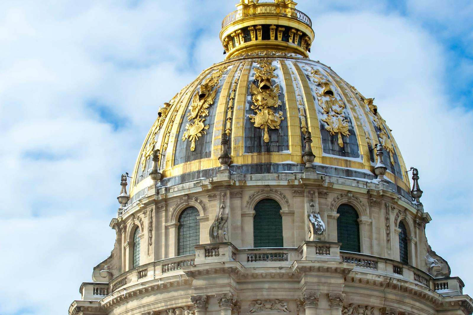 陆军博物馆与拿破仑墓的金色圆顶